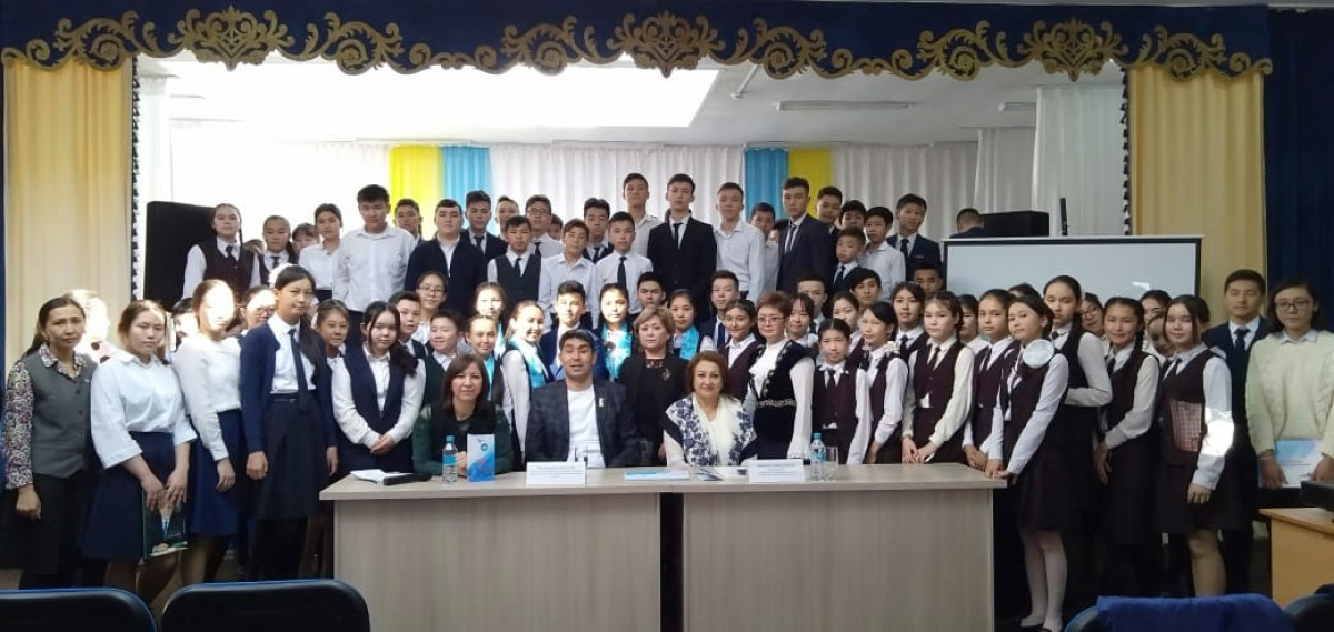 Актюбинская молодежь встретилась с победителем проекта «100 новых лиц Казахстана»
