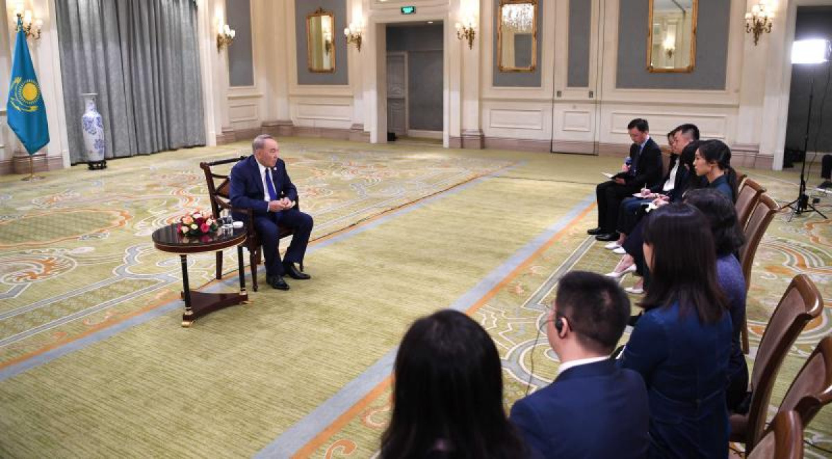 Елбасы Нурсултан Назарбаев ответил на вопросы китайских средств массовой информации