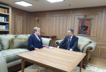 Жансеит Туймебаев встретился с Председателем Совета Ассамблеи народов России Светланой Смирновой