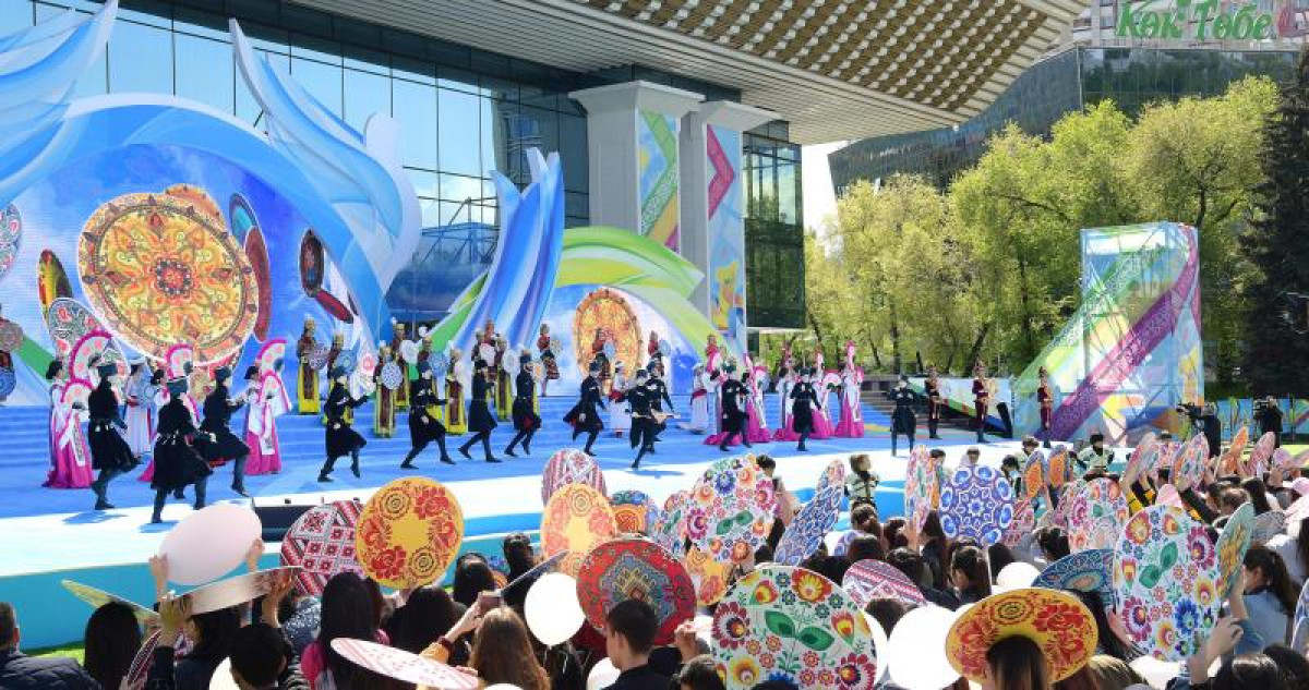 Президент Казахстана в Алматы принял участие в Празднике единства народа Казахстана