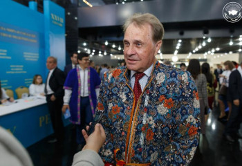 ВЛАДИМИР ТОЛОКОННИКОВ: ГРЯДЕТ ПОКОЛЕНИЕ НОВОЙ ФОРМАЦИИ