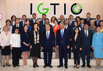 Елбасы Нурсултан Назарбаев посетил Международный центр зеленых технологий и инвестиционных проектов