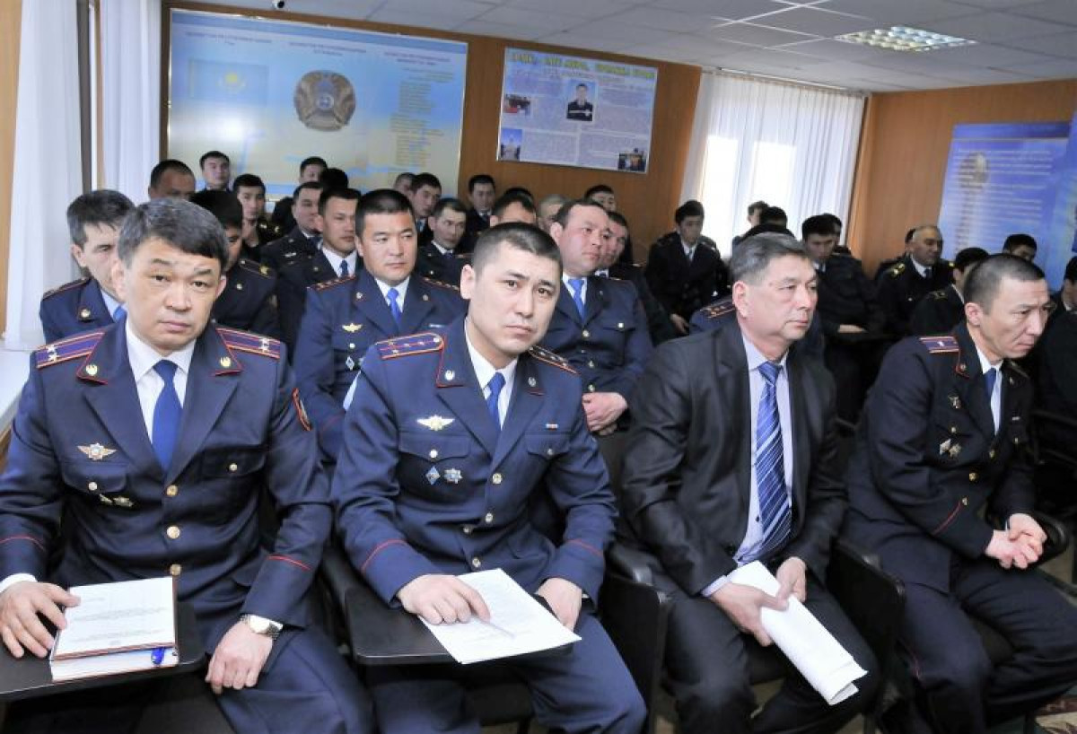 Полицейские Атырауской области обсудили программную статью Елбасы «Болашаққа бағдар: рухани жаңғыру»