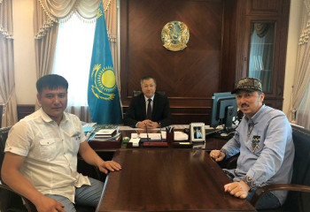 ЖАНСЕИТ ТУЙМЕБАЕВ ВСТРЕТИЛСЯ СО СПЕЦИАЛИСТАМИ СФЕРЫ КИНО