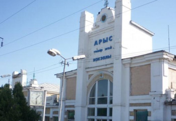 Ровно месяц назад АНК первой оказала помощь пострадавшим жителям города Арыс