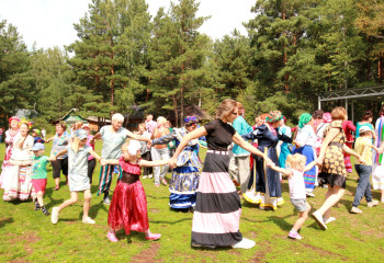 Восточноказахстанцы отпраздновали ежегодный фестиваль «Медовый Спас»