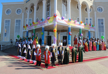 Фестиваль национальной одежды прошел в Уральске