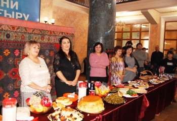 День национальной кухни азербайджанского народа отметили в Доме дружбы