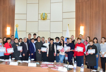  Дискуссионный клуб казахского языка «Мәміле» открылся в столице