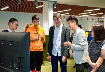 В столице наградили победителей конкурса «АНК Синергия молодежи»