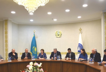 Депутат Мажилиса от АНК Юрий Тимощенко встретился с кокшетаусцами