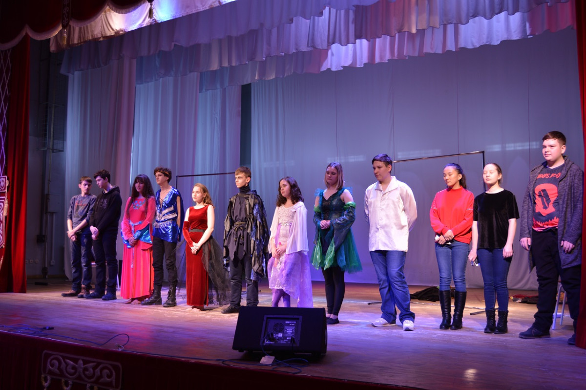 YOUNG ACTORS STAGED A NEW TALE IN GERMAN IN AKTOBE