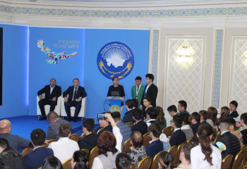 APK’S YOUTH MOVEMENT OF ALMATY MOTIVATES STUDENTS TO TAKE UP SPORTS