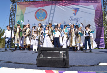GEORGIAN, UZBEK, POLISH SONGS SOUNDED IN ZHETISU PARK