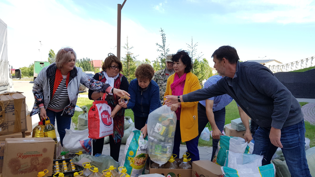 COLLECTING AID TO ARYS RESIDENTS: KAZAKHSTAN IS ONE FAMILY