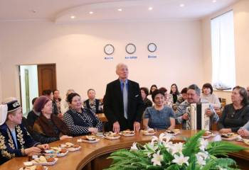 Rashida Davletkildeyeva, Honored Teacher of Kazakhstan