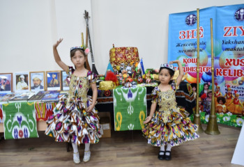 Астананың этнолингвистика мектебінде достық сабағы өтті