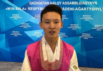 ДЖЕЙСАН КИМ: ҚАЗАҚ ТІЛІ КӘРІС ТІЛІМЕН ҰҚСАС, ҚАЗАҚ ПЕН КӘРІС — БАУЫРЛАС ХАЛЫҚТАР