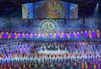 Бүгінгі күн ТАРИХТА: ЕКІ ЖЫЛ БҰРЫН ПРЕЗИДЕНТ ҮШ ЭТНОМӘДЕНИ ТЕАТРҒА АКАДЕМИЯЛЫҚ МӘРТЕБЕСІН БЕРДІ