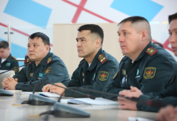 Әскери қызметшілер үшін мемлекеттік-құқықтық даярлық сабағы Бейбітшілік және келісім сарайында өтті