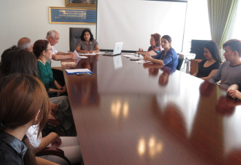 Жаңа оқулықтарды таныстыру жалғасуда