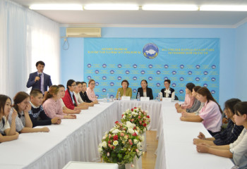 Ақтөбеде «Бүгінгі қыз – ертеңгі ана» атты дөңгелек үстел өтті