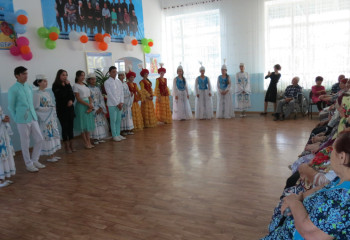 Таразда этнобірлестіктер қарттар күніне мерекелік концерт ұйымдастырды