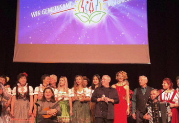 Ақтөбенің «Veilchen» неміс хоры Германияның отбасылық фестивалінде өнер көрсетті