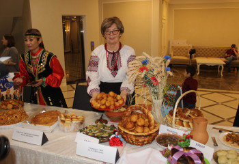 МАҢҒЫСТАУДА ТӘУЕЛСІЗДІК КҮНІНЕ ОРАЙ «ДОСТЫҚ ДАСТАРҚАНЫ» БАУЫРСАҚ БАЙҚАУЫ ӨТТІ