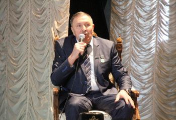 Белгілі павлодарлық журналист Мұхамади Хамитов саладағы 45 жылдығын атап өтті