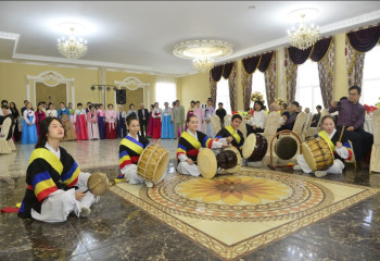 Атырауда корей халқының ұлттық отбасылық мерекесі аталып өтті