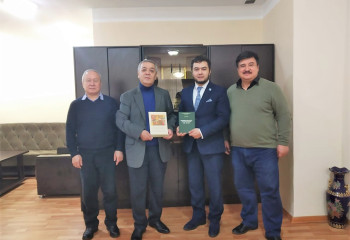 Астаналық өзбек этносының орталығы жаңа оқулықтар мен музыкалық аспаптармен толығады