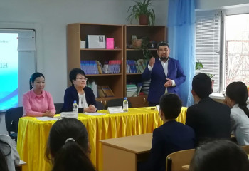 Атырау облысының Аналар кеңесі студент жастарға діни ахуал бойынша түсінік берді