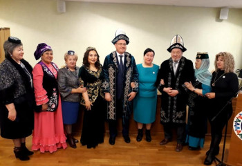 ТАТАРСТАННЫҢ АСТАНАСЫНДА АҚЫН МҰСА ЖӘЛЕЛДІҢ ҚАЗАҚ ТІЛІНДЕГІ ӨЛЕҢДЕР ЖИНАҒЫ ТАНЫСТЫРЫЛДЫ