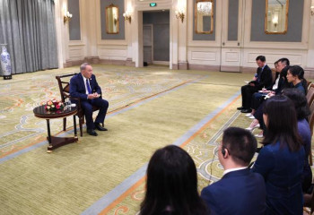 Елбасы Нұрсұлтан Назарбаев Қытайдың бұқаралық ақпарат құралдары өкілдерінің сұрақтарына жауап берді