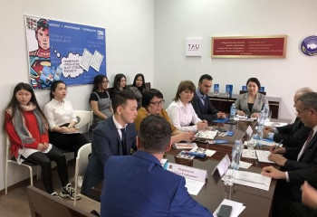 «ТҰРАН-АСТАНА» УНИВЕРСИТЕТІНДЕ ЗАМАНАУИ ҚОҒАМДАҒЫ МЕДИАЦИЯНЫҢ РӨЛІ ТАЛҚЫЛАНДЫ