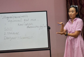 Қостанайда медиасауаттылықты арттыру мен ақпараттың рас-өтірігін ажыратуға арналған оқыту семинары өтті