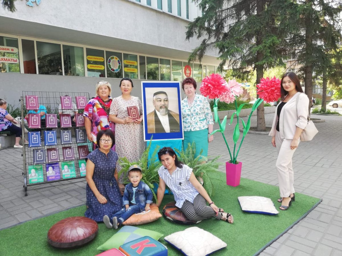 ШҚО-да Абай Құнанбаевтың 174 жылдығы үлкен кітап көрмесімен аталып өтті