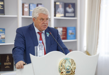 Владимир Божко: Этномәдени бірлестіктердің жанынан мемлекеттік тілді оқыту курстары ашылуы тиіс