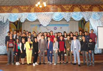 «Қазақстанның 100 жаңа есімі» мегажобасының жеңімпаздары Алматы облысының жастарымен мотивациялық кездесу өткізді