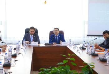 Оразкүл Асанғазықызы: Мектеп директорлары оқушыларының қазақ тілін үйрену деңгейі жөнінде есеп берсін