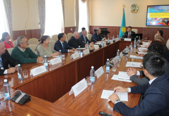 Мемлекеттік тілдің тұғыры биік болуы керек