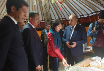 Темірден киіз үй тұрғызған кәсіпкер Оралда тұрады 