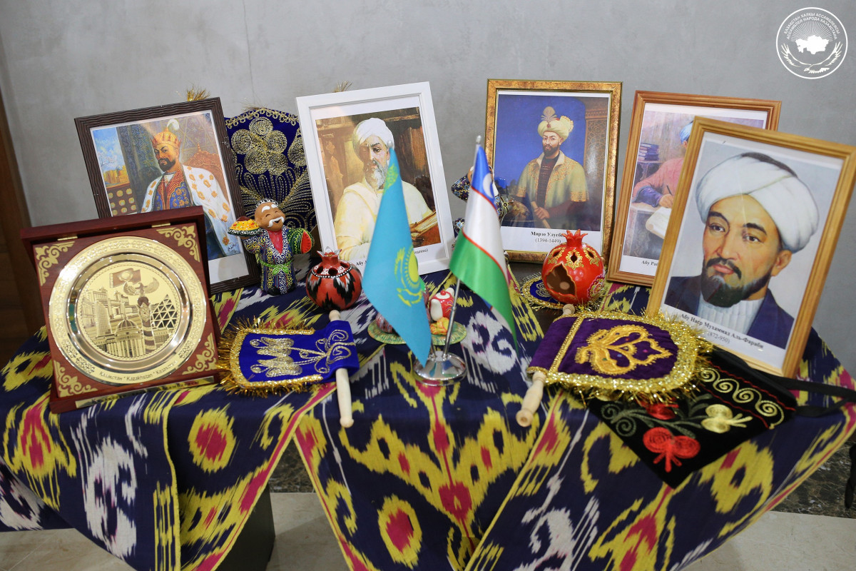 Ташкентте «Қазақстанда тұратын өзбек халқының фольклоры» кітабы таныстырылды