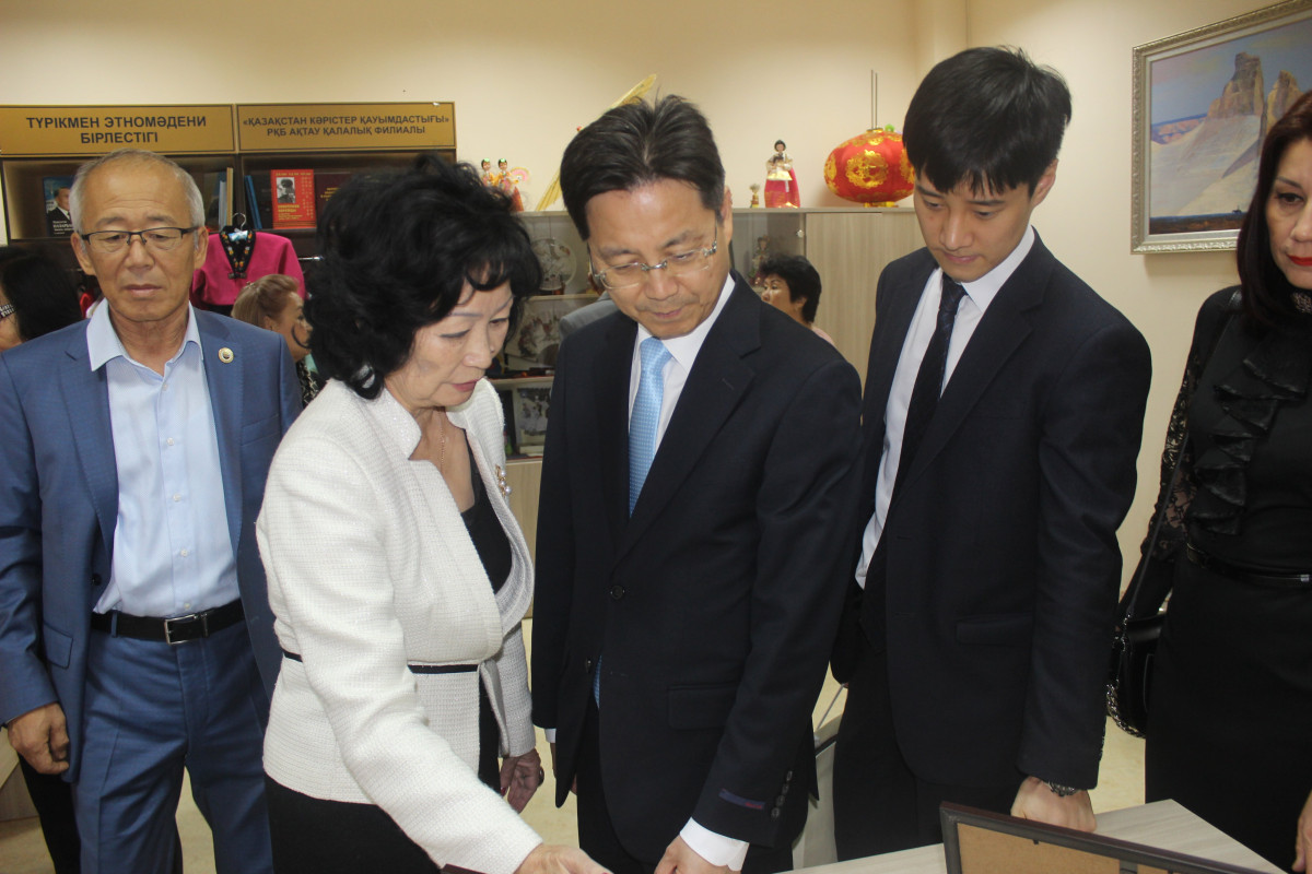 Кореяның елшілік-министрі Ақтаудың Достық үйінде болды