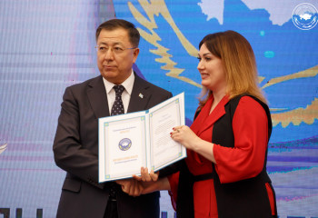 Қазақ тілін шет тілдер әдістемесін қолданып оқыту керек!