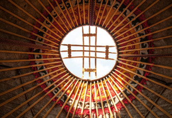 Киіз үй - көз ұмытқан баспана 