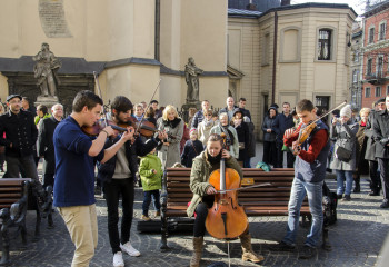 Қала сәні – көше музыканттары