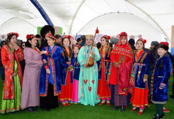 Видеопоздравления с Днем единства народа Казахстана