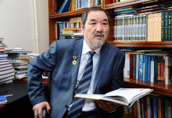 «Абай өмірі: Өмірлік және көркемдік шындық»